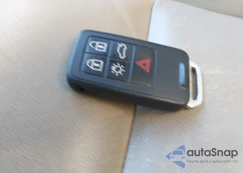 2015 Volvo Xc60 T6 Premier из США, поврежденный, VIN YV4902RK4F2649169